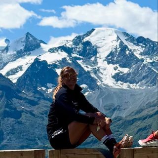 Víkend začíná, jaké jsou vaše plány ? 9-17 hod těšíme se na vás 🦣 #mammutupa #outdoors #hory #horskeholky #switzerland