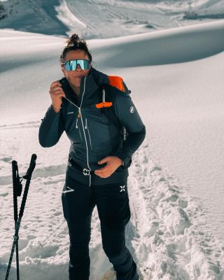 ❄️🎁 Máte doma milovníka zimy, hor nebo dobrodružství? Pod stromeček letos patří kvalita, která nezradí. 🎄 Mammut –...